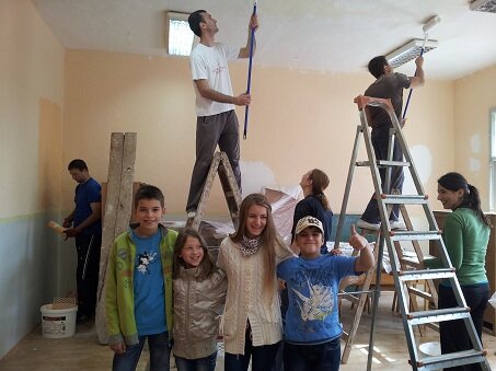 Istureno odeljenje O.Š. Đura Jakšić u selu Prosek okrečeno u humanitarnoj akciji